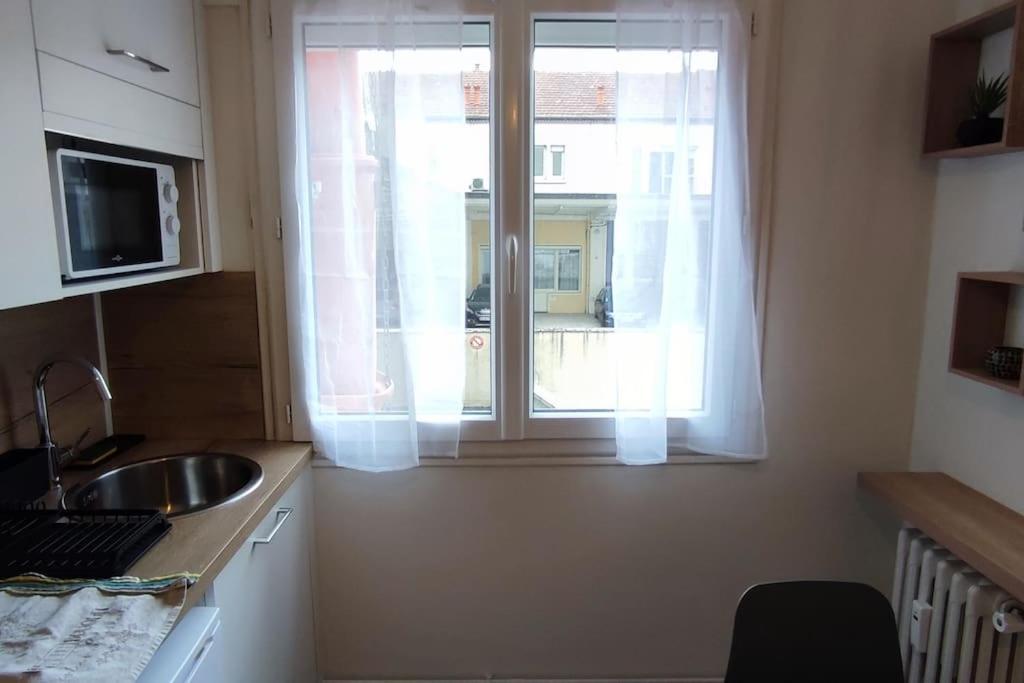 Studio-Heart Of Town-Bd Des Pyrenees-Quiet Pau Exterior foto